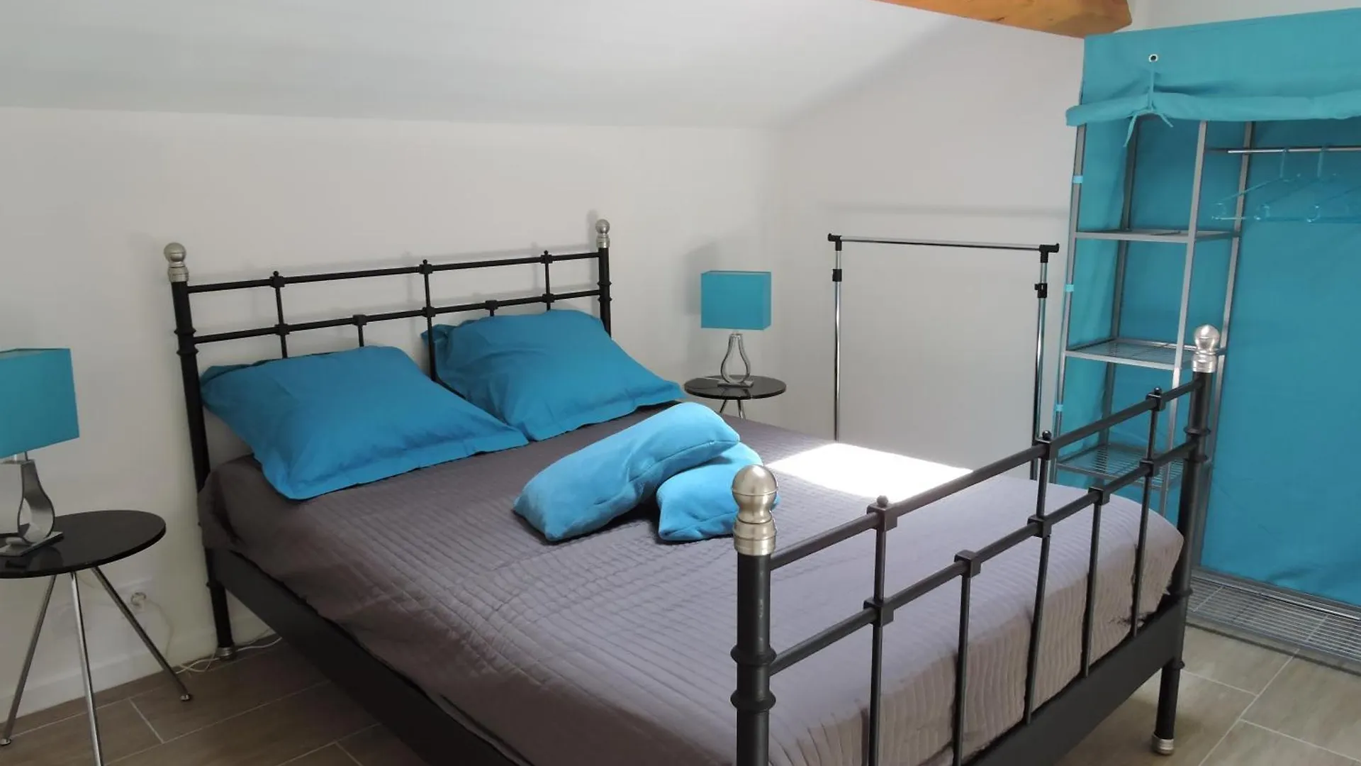 Appartement La Provence Bleue à Solliès-Pont France